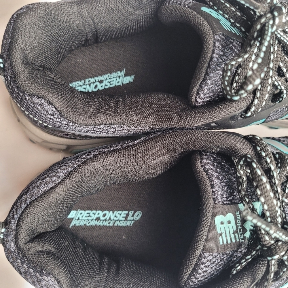 New Balance 412v3 All Terrain Trail Running Shoe Black/Blue EUC Size M 10.5 W 12 - Picture 9 of 11